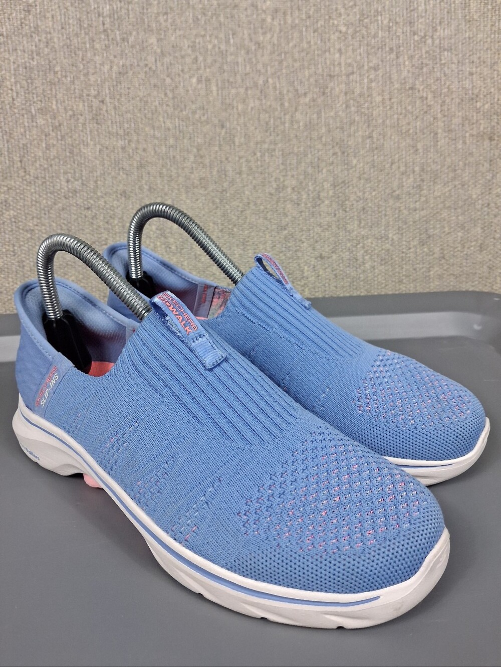 Skechers GO WALK 7 City Lights Hands Free Slip-Ins Sneakers Periwinkle Blue 7.5
